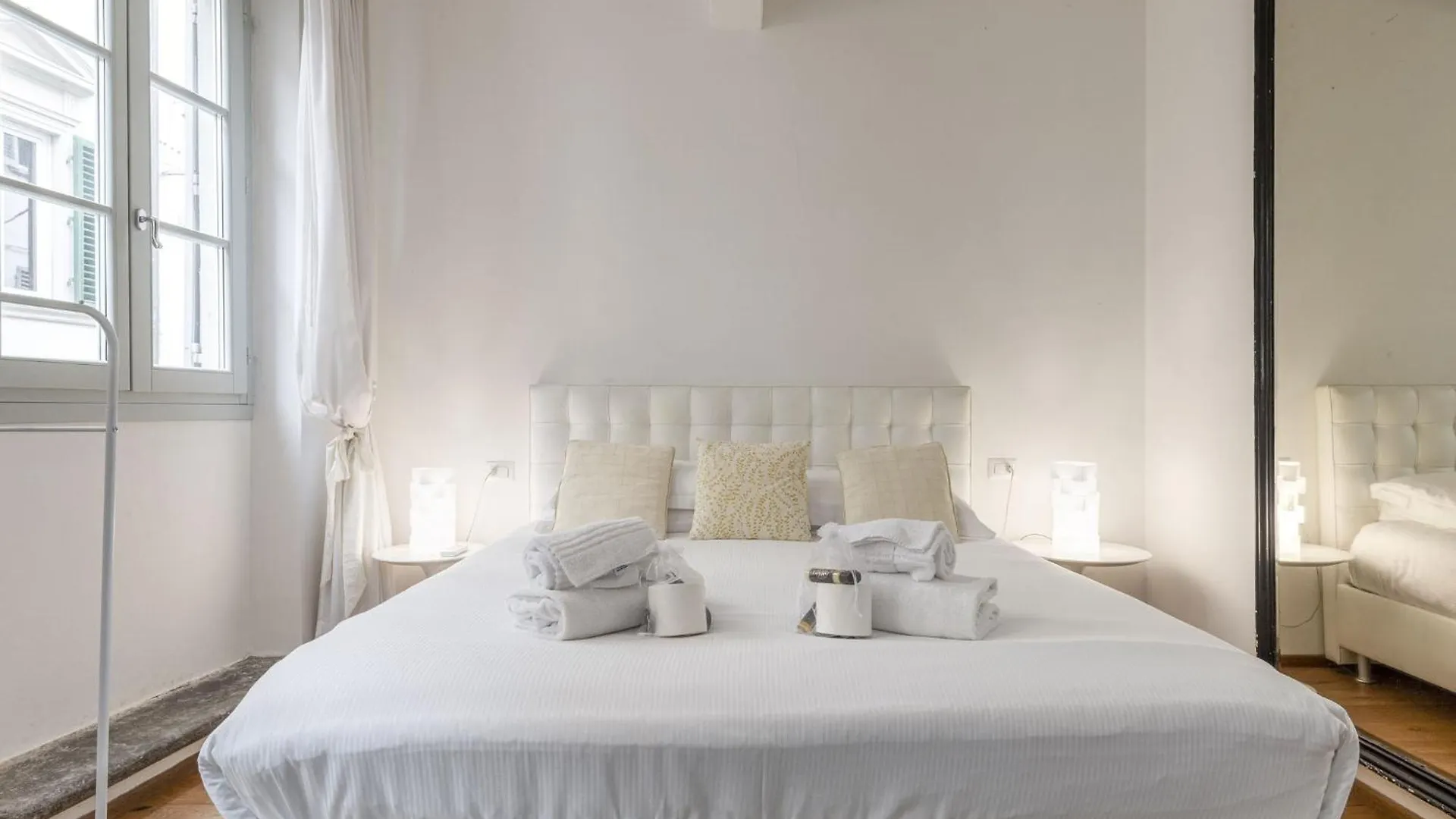 Unyca - Quiet And Central Living In Florens 0*,  Italien